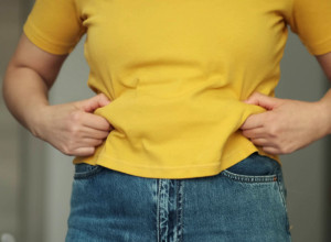 Salo na STOMAKU se teško skida, ali ova hrana može da pomogne: Pojedine namirnice mogu ubrzati GUBITAK kilograma