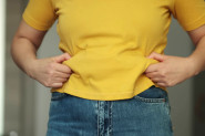 Salo na STOMAKU se teško skida, ali ova hrana može da pomogne: Pojedine namirnice mogu ubrzati GUBITAK kilograma