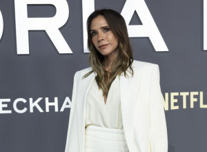 Bekamovi se vratili tamo gde je sve počelo: Viktorija OBJASNILA  zašto i dalje nosi titulu modne ikone (FOTO)