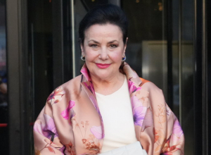 Snežana Savić (73) otkrila TAJNU mladolikog izgleda: Ovu jednostavnu NAVIKU nikada ne zanemaruje - tako se podmlađuje!