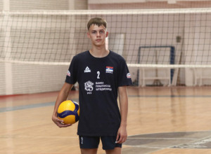 SA 14 GODINA JE NAJBOLJI NAPADAČ SRBIJE u odbojci: Luka iz Medveđe živi svoj san i ponosno nosi dres reprezentacije