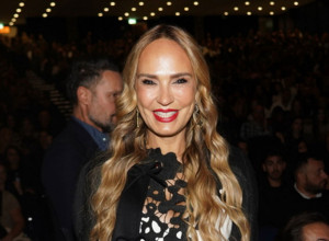MARIJANA MATEUS u Veneciji oduševila stajlingom: Mini haljina istakla figuru, a zlatni DETALJ privukao svu pažnju (FOTO)
