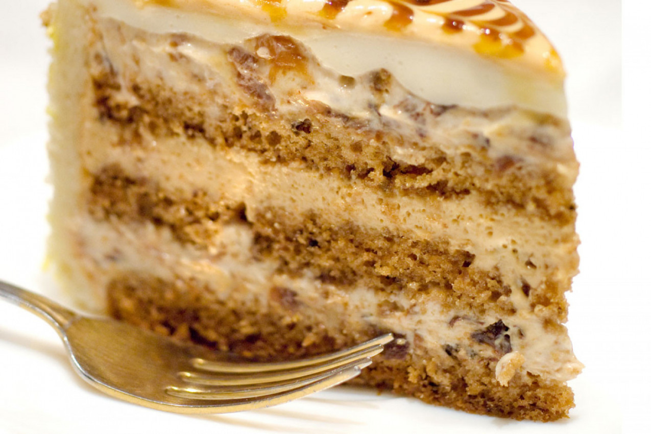GRČKA TORTA po starinskom receptu: Tri kore, bogat fil i ukus koji se pamti