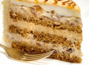 GRČKA TORTA po starinskom receptu: Tri kore, bogat fil i ukus koji se pamti