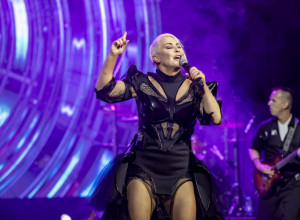 VATRENI KONCERTI koji povezuju ljude! INDIRA FORZA priredila ŽURKU za sve generacije u MTS DVORANI - Nastavak pop priče 10. oktobra