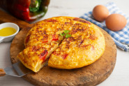 ŠPANSKA PITA sa šunkom i sirom: Tajna je u 2 vrste brašna, a ukus je toliko dobar da ćete je stalno praviti (RECEPT)