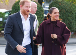 Megan Markl i princ Hari modno usklađeni u Notingemu: Prvo zvanično pojavljivanje nakon povratka u Britaniju SVI KOMENTARIŠU (FOTO)