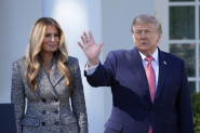 Melanija i Donald Tramp KAO "GOLUPČIĆI": GOVOR TELA i jedna BRUTALNA rečenica otkrili surovu realnost njihovog odnosa  (GALERIJA)